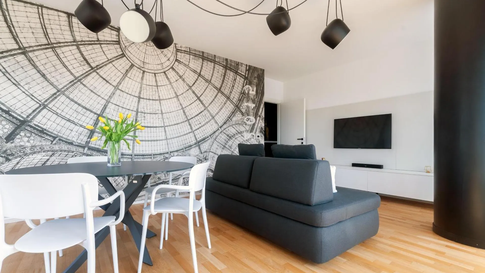 Apartment With Panoramic View Of Milan And Public Free Parking Lot Italie